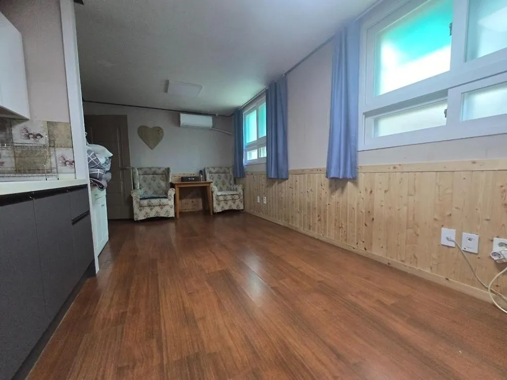 Eulwangri Suwanee Pension Incheon 3*,