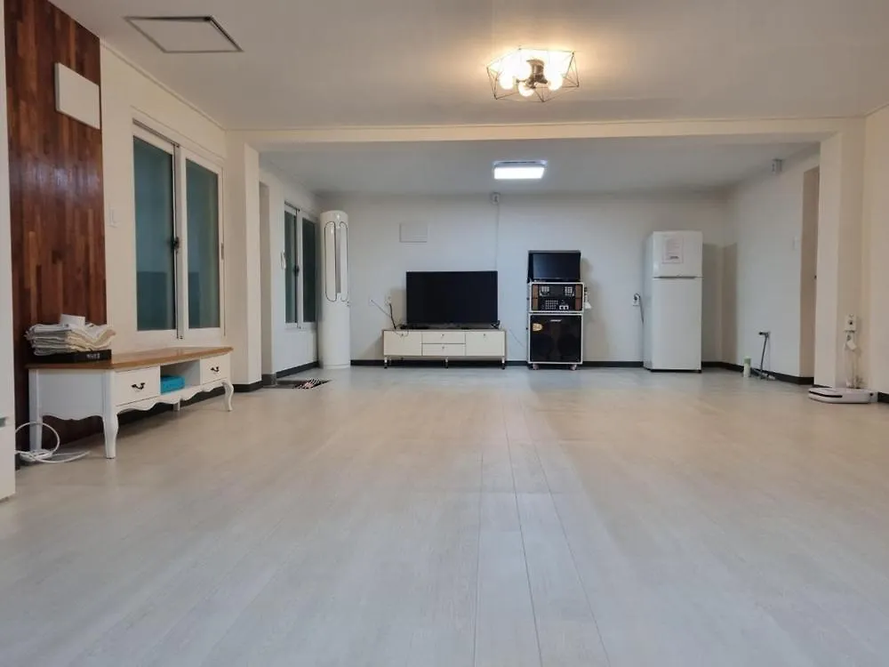 Eulwangri Suwanee Pension Incheon 3*,  South Korea