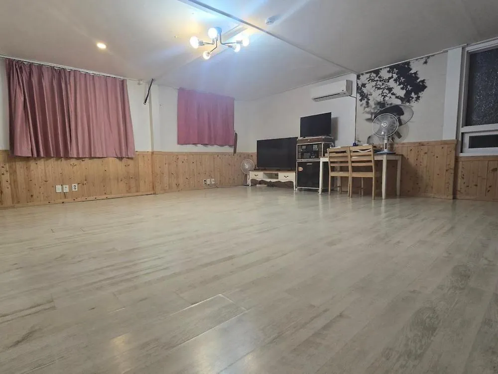 Eulwangri Suwanee Pension Incheon 3*,